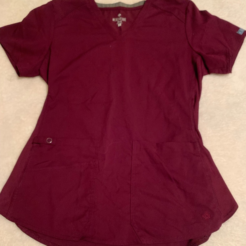 Med Couture Scrub Top Size S